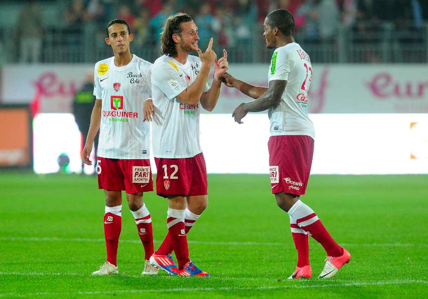 Lorient renverse le champion!