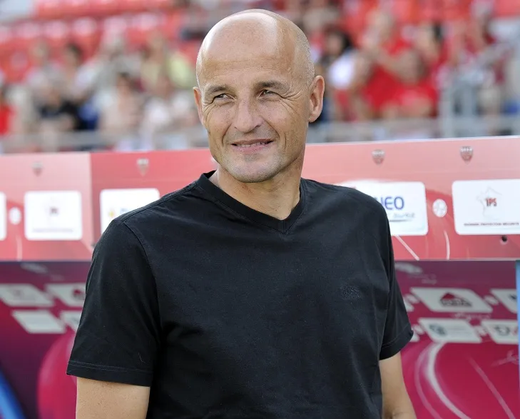 L’entraîneur de Tours remplacé