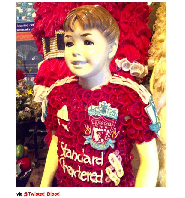 Photo : Le maillot de Liverpool en capotes