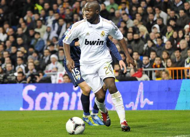 Lass ne veut pas jouer latéral