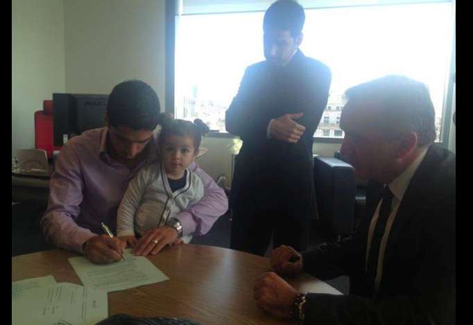 Photo : Luis Suarez prolonge