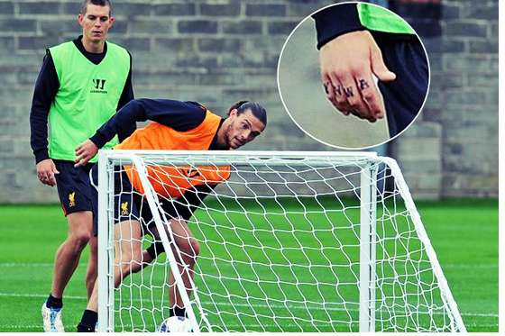 Photo : Le tatouage d&rsquo;Agger