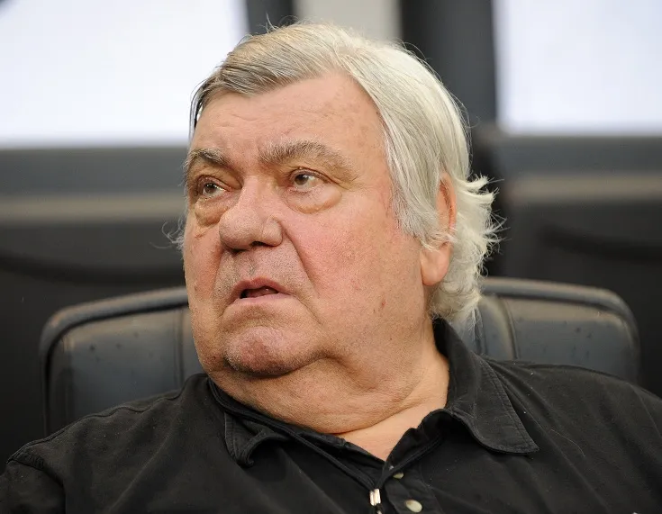 Nicollin persiste et signe