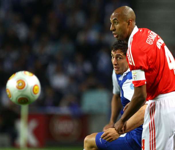 L&rsquo;arbitre agressé par Luisão a menti