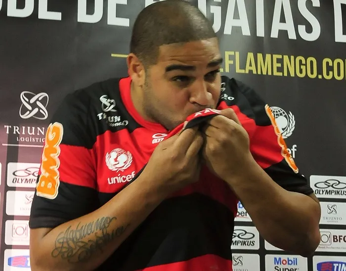 Adriano s&rsquo;excuse
