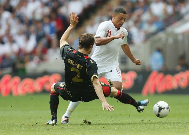 Oxlade-Chamberlain comme son père