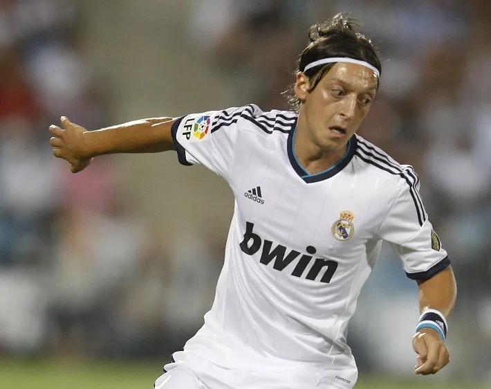 Özil répond à ses détracteurs