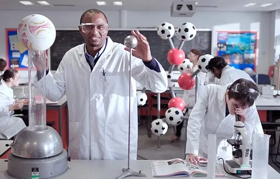 Photo : Patrick Vieira en docteur