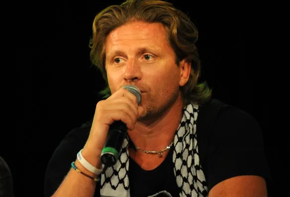 Emmanuel Petit à la conquête de la FFF