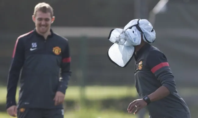 Photo : Evra fait le pitre