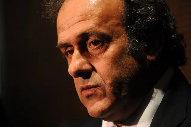 Platini contre la technologie