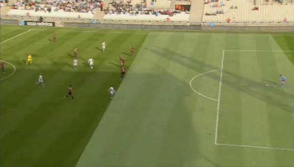 Photo : Amalfitano pas hors-jeu ?