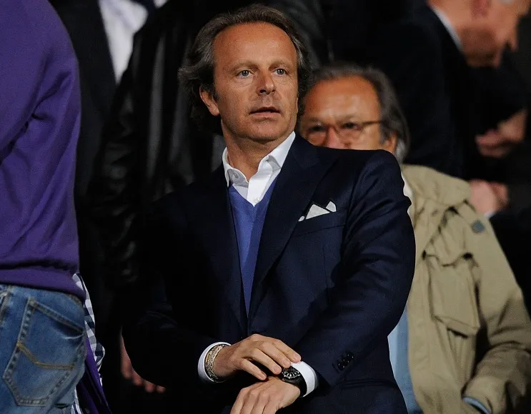 Della Valle ira en discothèque