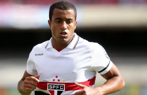 Lucas Moura dit merci Paris