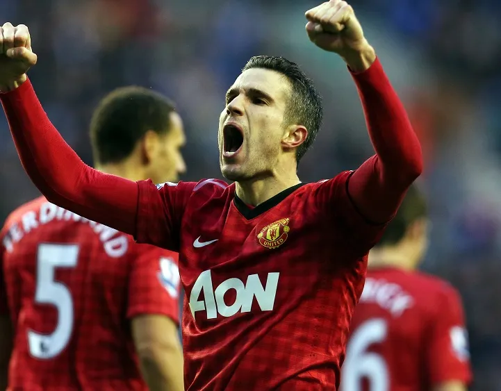 Van Persie tire Manchester du guêpier