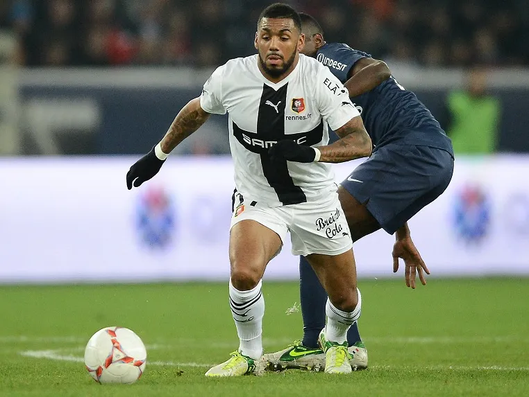 QPR : 8 millions pour M&rsquo;Vila