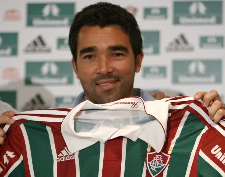 Deco veut Riquelme à Fluminense