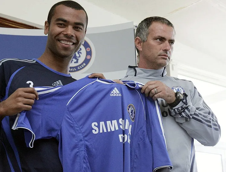 Le Real discute pour Cole