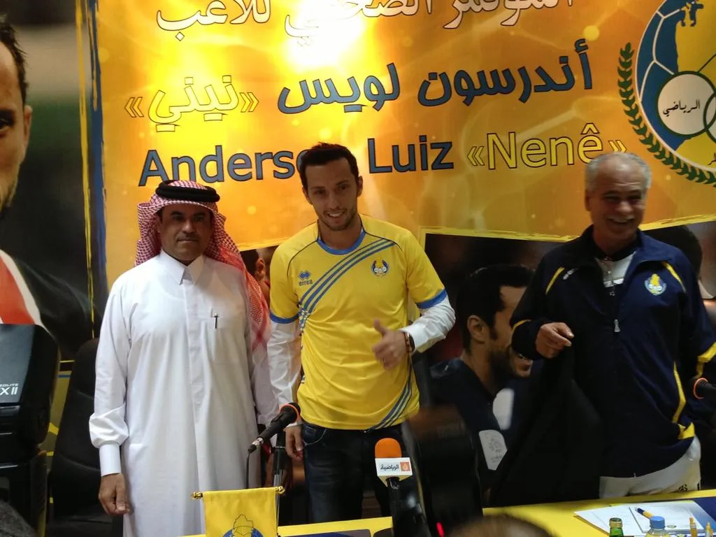 Photo : Nene et son nouveau maillot