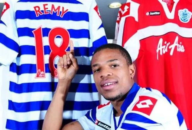 Photo : Rémy présenté avec QPR