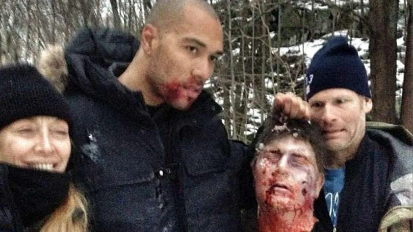 Photo : Carew arrache des têtes