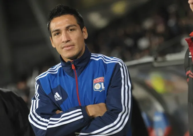 Monzón file à Fluminense