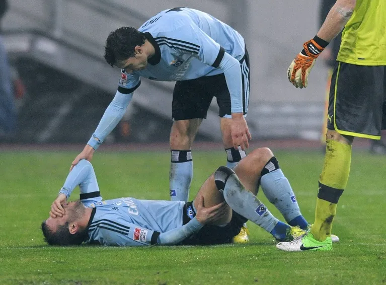 Hambourg accroché par Nuremberg