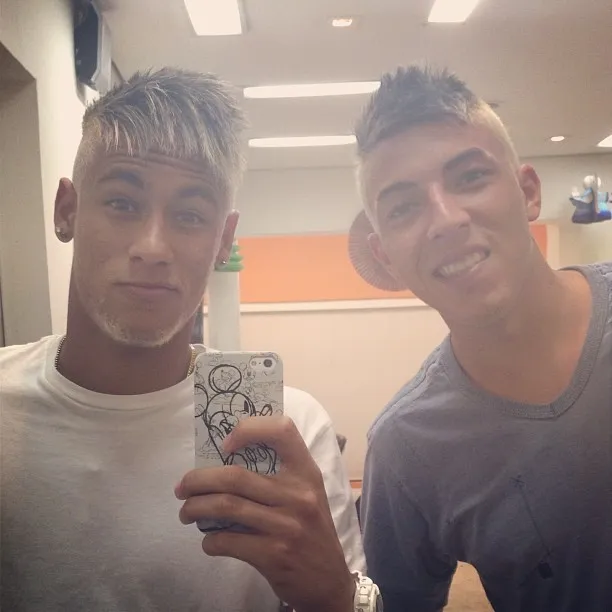 Photo: Neymar en blond