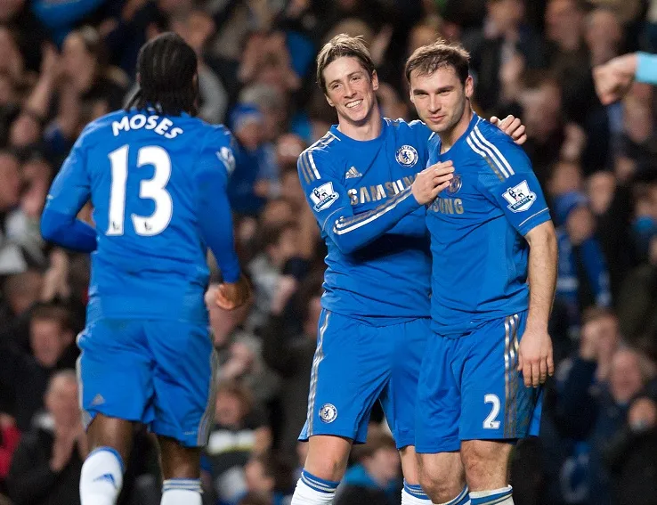 Chelsea distribue une fessée de Noël