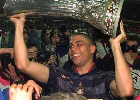 Buts de légende (7e) – Le passement de jambes de Ronaldo