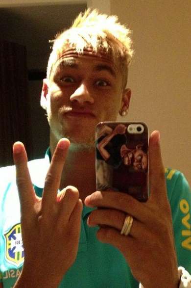 Photo: Neymar a 21 ans