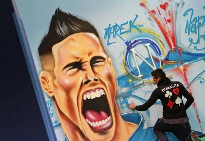 Photo: Marek Hamsik en graffiti