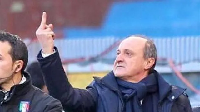 Photo: Le doigt d&rsquo;honneur de Delio Rossi