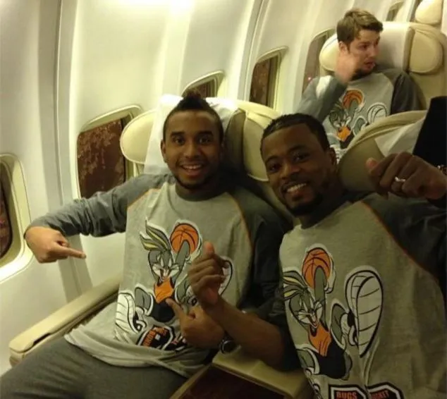 Photo : Bugs Bunny s’invite à Man U