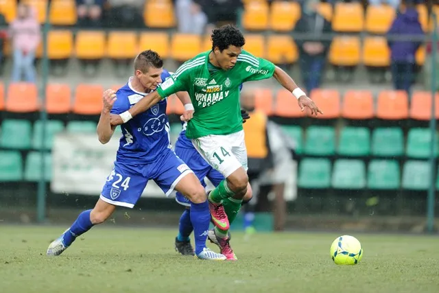 Sainté gifle Bastia