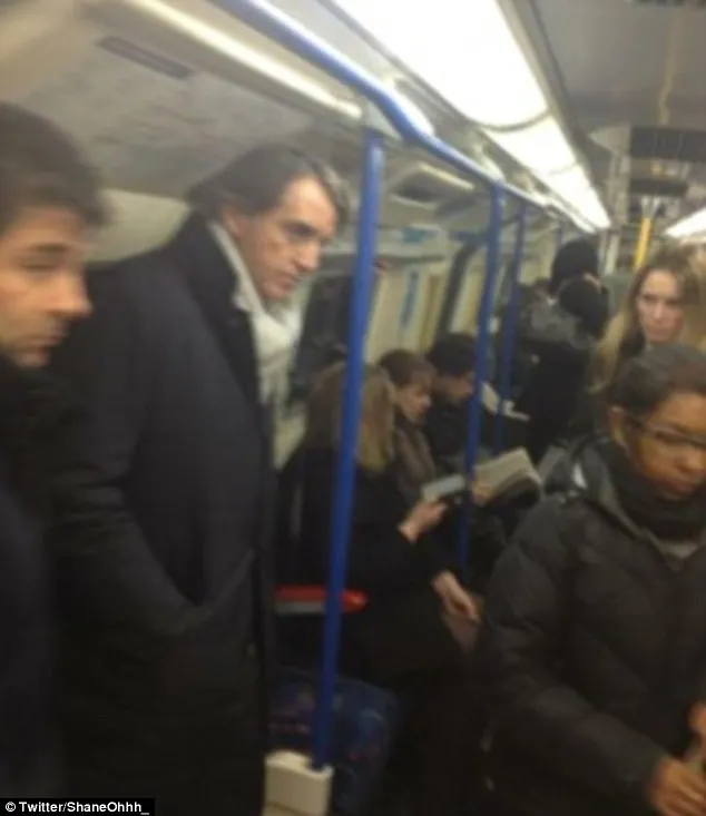 Photo : Mancini dans le métro
