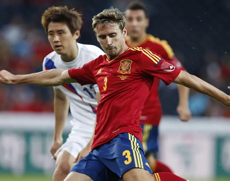 Monreal débarque à Arsenal