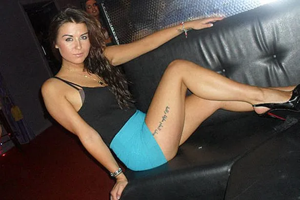 Jennifer s&rsquo;excuse auprès de Rooney