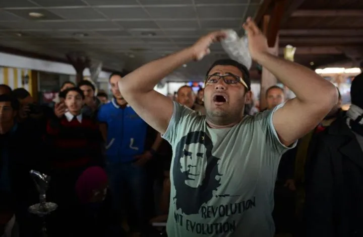 Le siège de la Fédé égyptienne incendié