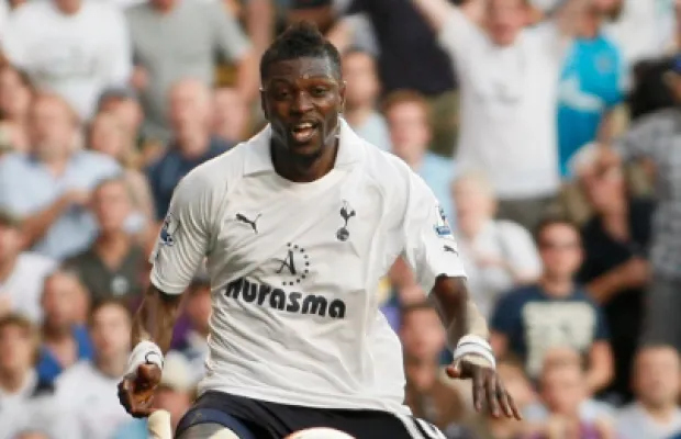 Adebayor visé par des cris racistes