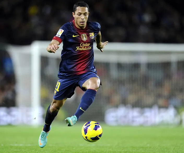 Adriano out 6 semaines