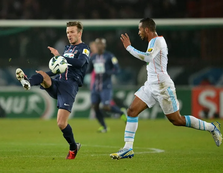 Van der Wiel est vivant, Beckham toujours sobre