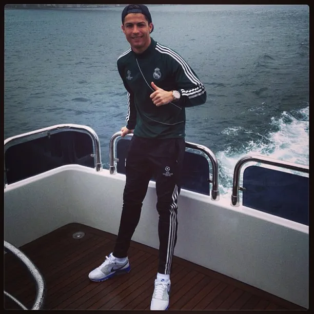 Photo: Cristiano fait du bateau