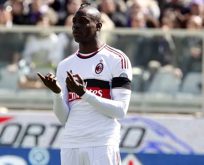 Balotelli prend trois matchs