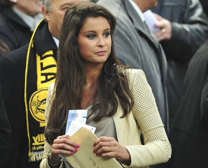 Malika Ménard : «<span style="font-size:50%">&nbsp;</span>Elliott Grandin sortait avec l&rsquo;une de mes copines<span style="font-size:50%">&nbsp;</span>»