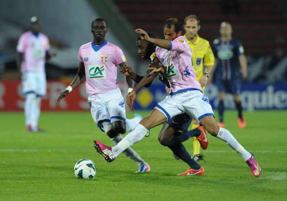 Evian se paye Paris !