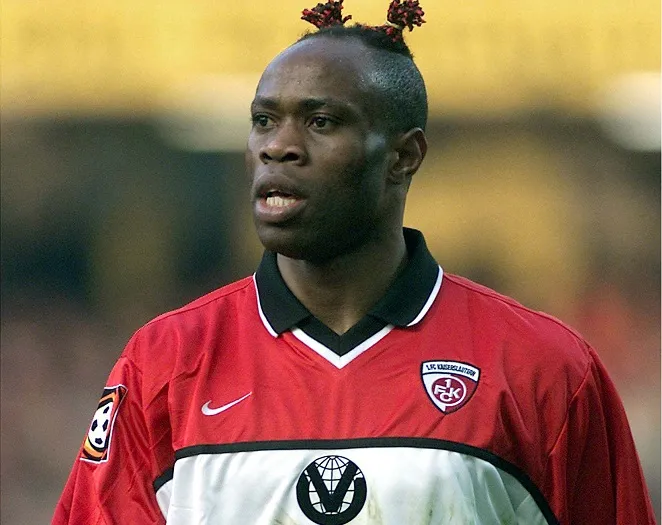 Taribo West a menti sur son âge ?