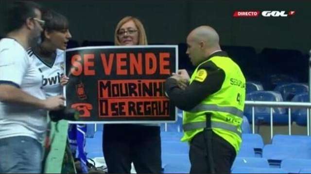 Photo: Mourinho est à vendre