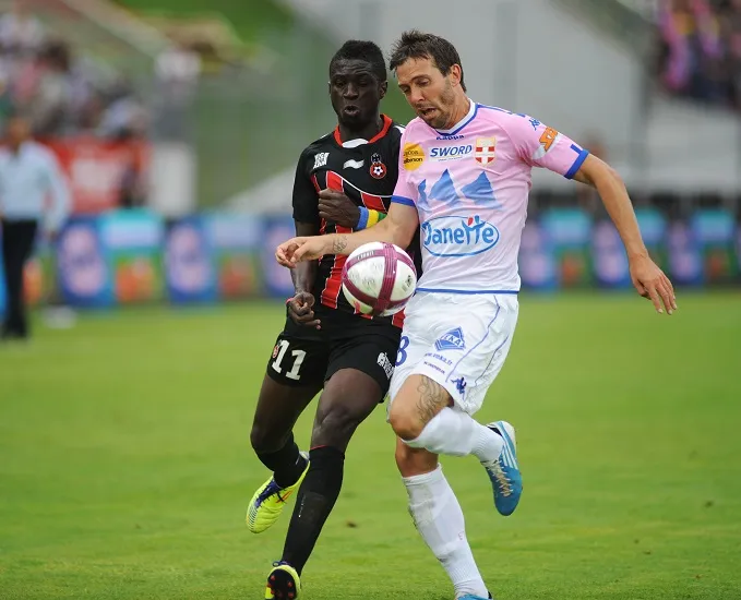 Évian met une torgnole à Nice