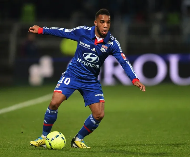 Lacazette appelé chez les Bleus